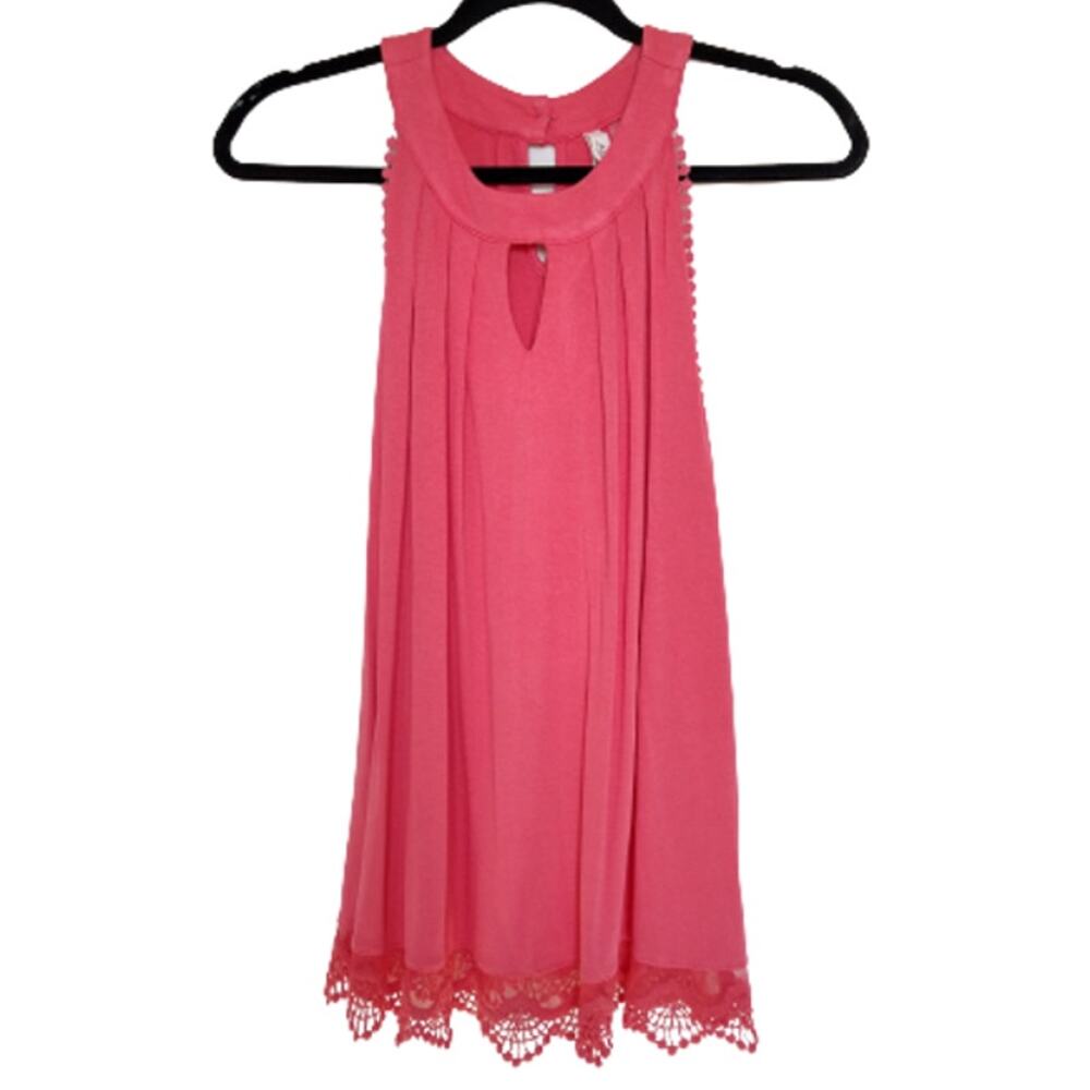 Women's Sleeveless Top Size Medium Pink Keyhole Neck Lace Trim NY Collection New